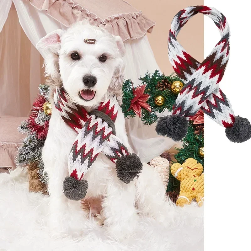 Christmas Knitted Pet Scarf Elk Pattern with Striped Pom Poms for Dogs Cats Festive Winter Pet Accessories for Holidays