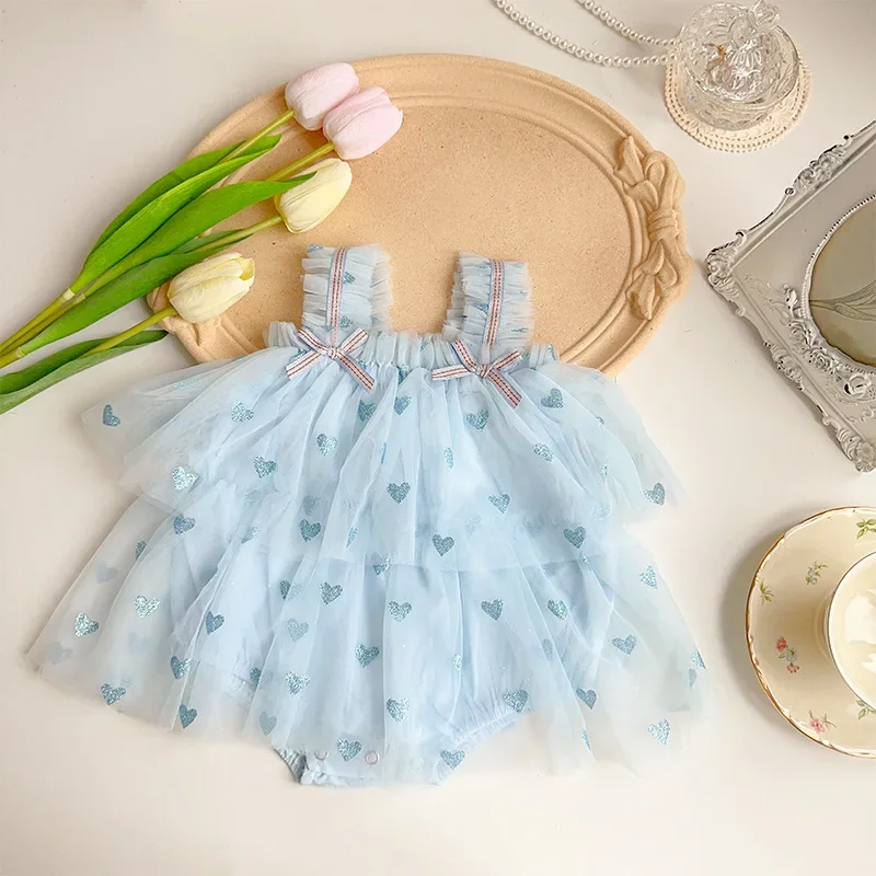 Рисунок 3 - Комбинезон для новорожденных девочек