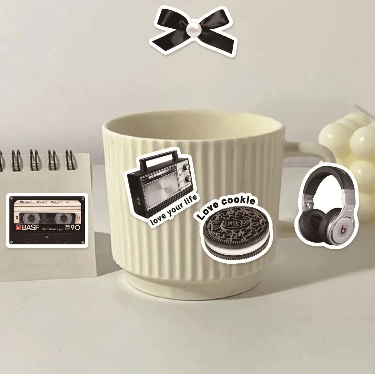 61PCS 간단한 조각 PVC 낙서 스티커 스티커 미적 장식 스크랩북 DIY 어린이 전화 문구 용품