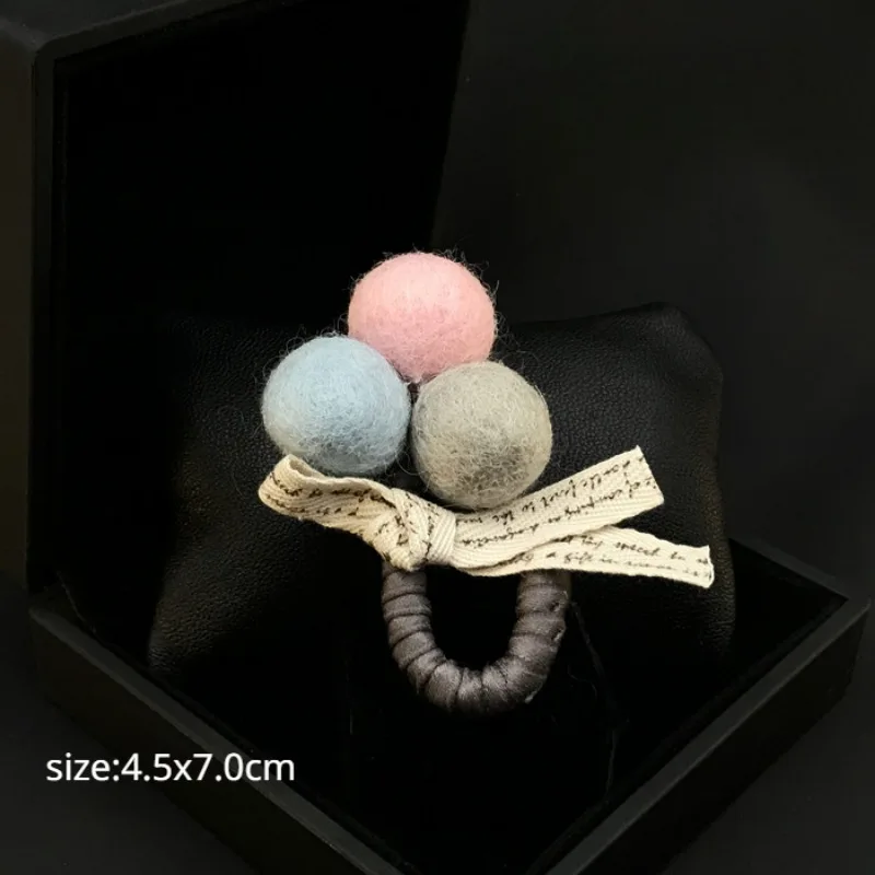 113 Cashmere Ball Flower Fabric Brooch Women Elegant Corsage Sweater Pin Cardigan Korean Style Luxury Clothes Accessory Jewelry