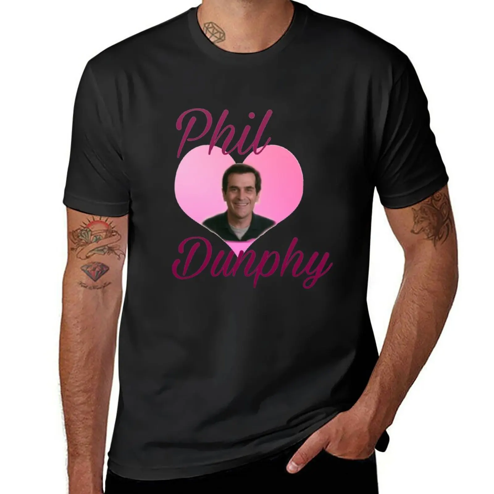 

New Modern Family Phil Dunphy heart meme T-Shirt sports fan t-shirts t shirt man mens t shirts casual stylish