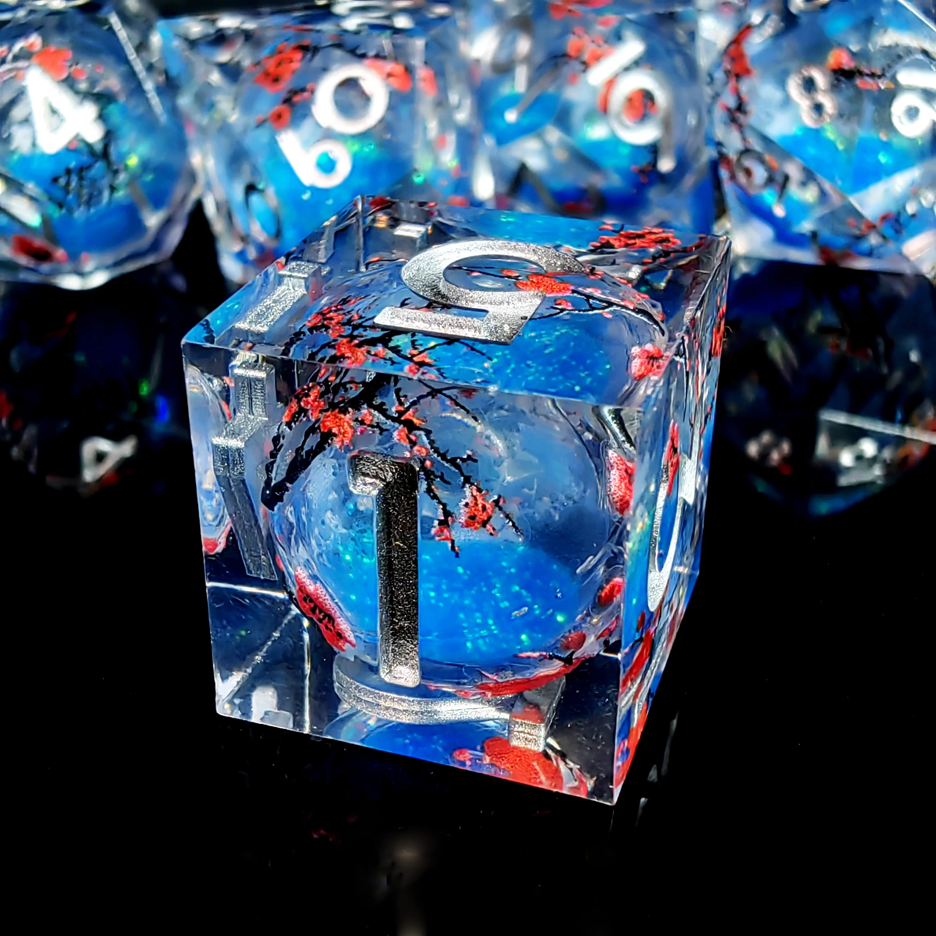 7-Piece Resin DnD Dice Set Blue Sand Flow Polyhedral Dice Dungeons and Dragons RPG Tabletop Gaming