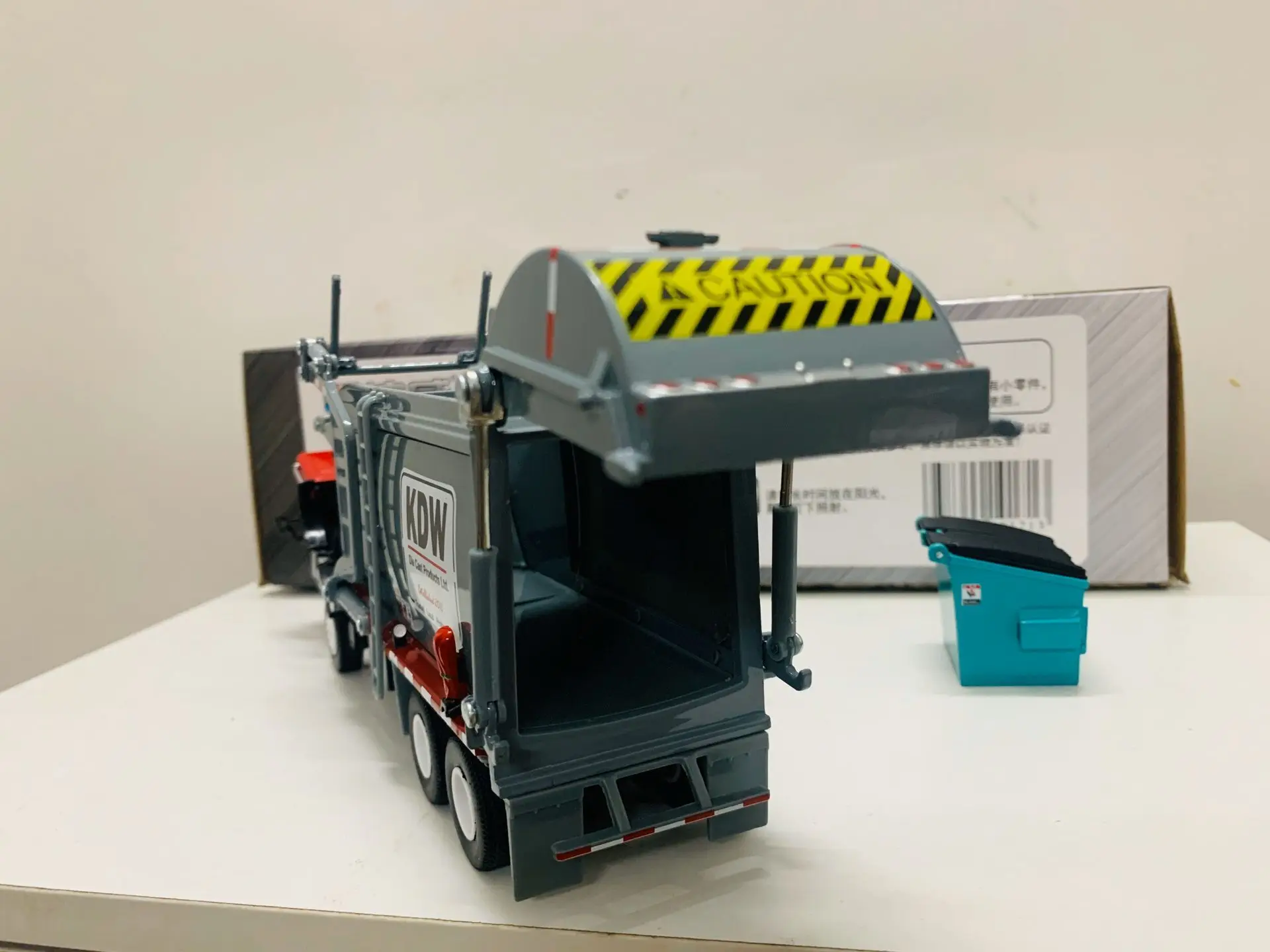 Camion Della Spazzatura Yutong W4 Scala 1/32, Modellino Pressofuso, Nuovo In Scatola, Multicolore