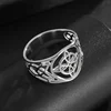 Anillo de nudo celta con nudo de bruja hueco de acero inoxidable, amuleto de fiesta informal a la moda, regalo de joyería Universal para hombres y mujeres 1