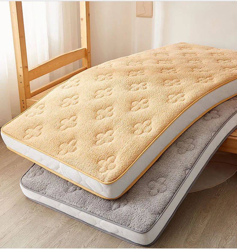 Description Picture 4 of itemCustom custom lamb wool children's mattress cushion thickened bedroom winter warm tatami patchwork bed
