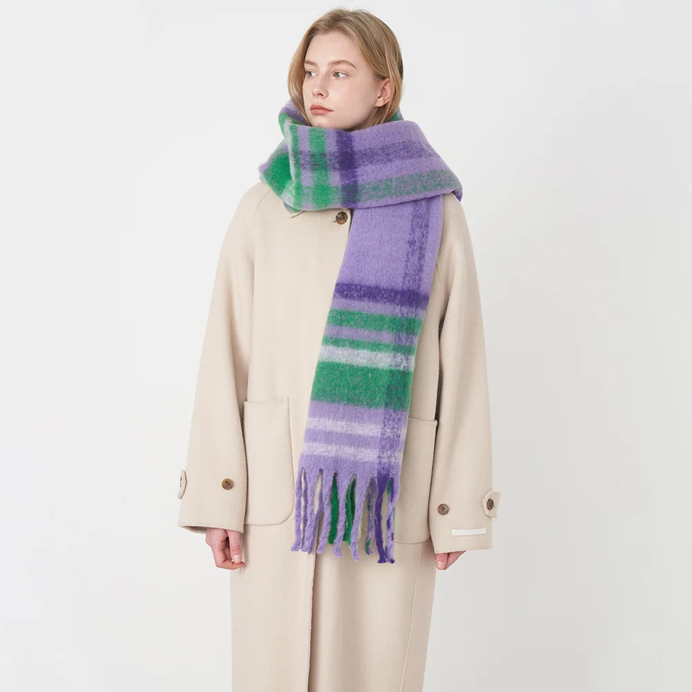 

Autumn and Winter 2022New European Foreign Trade Classic Retro Cashmere Plaid Women's Thickened Warmth Wrapped with Tassel Shawl