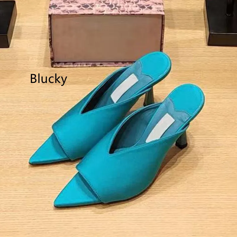 

Women's Summer Genuine Leather Slippers Design Solid Color Open Toe Slippers Fashion Simple Low Heel Sandals