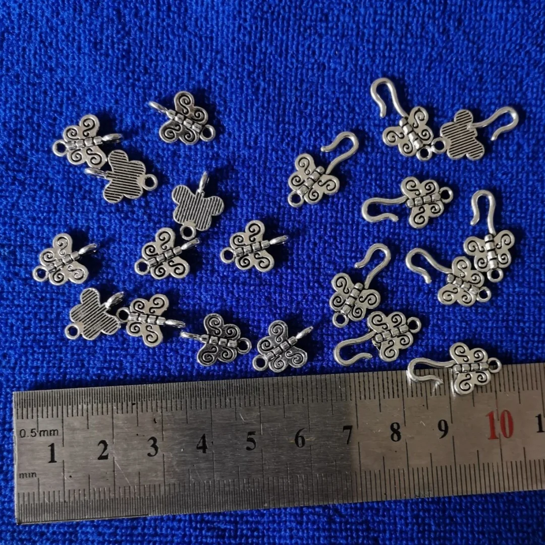 

30Set Tibetan Silver Color Metal Butterfly Clasps Toggles A39054