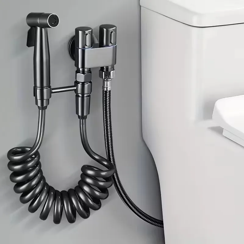 สุขอนามัยฝักบัวสําหรับห้องน้ํา Bidet ฝักบัวมือ Double Outlet วาล์วมุมชุดอุปกรณ์ห้องน้ํา Bidet Toilet Seat 1