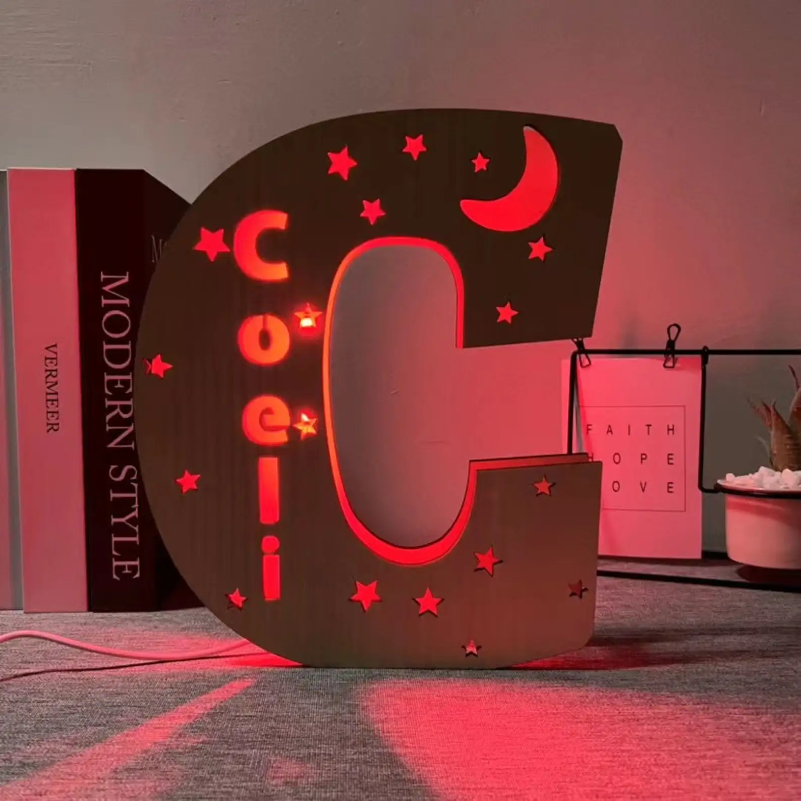 Custom 26 Letters Name Wall Decor LED Night Light Personalized With Stars Wooden Lamp Family Couples Kids Mother Bedroom Gift