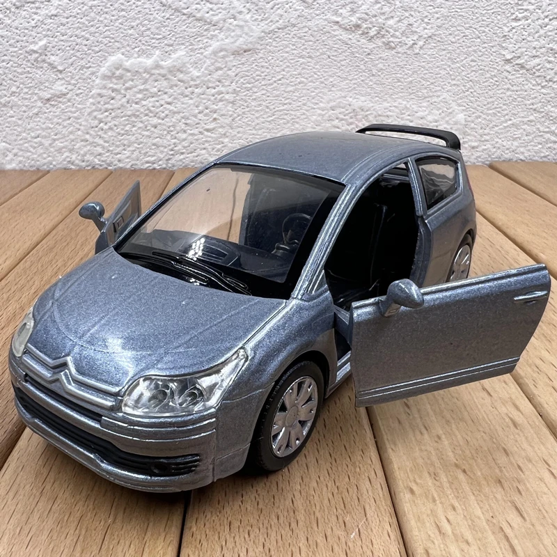 1:32 Citroen C4 SUV Alloy Car Model Diecasts Metal Vehicles Car Model High Simulation Collection Childrens Toys Gifts Decoration 5