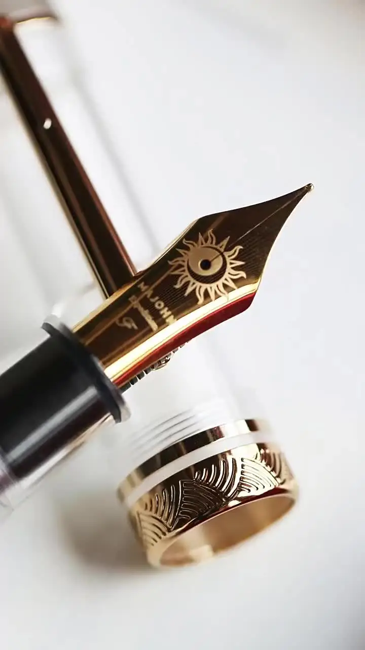 新しい大型 MAJOHN P140 NO.8 F/M ペン先アクリルピストン透明万年筆