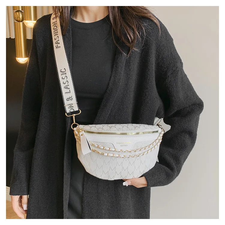 Schicke Umhängetasche mit doppelter Kettendetails, einfache Brusttasche, stilvoller breiter Riemen und schlankem Reißverschluss, geeignet für den täglichen Gebrauch – Detail 20