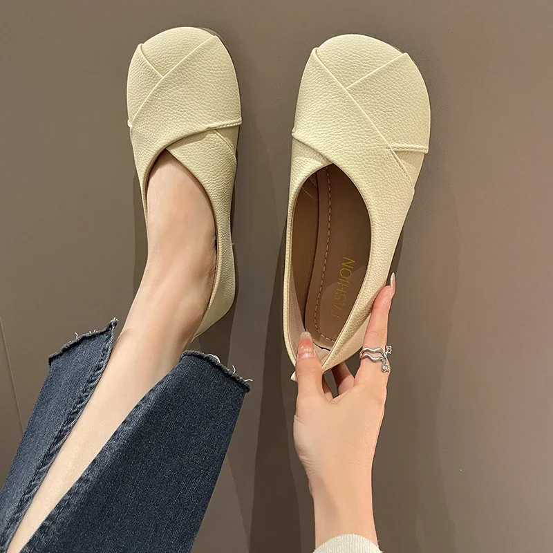 

2024 Women Slip-on Leather Loafers Ladies Casual Round Toe Cute Flats Nurse Shoes Sneakers Spring Autumn Fashion Ballet Shoes