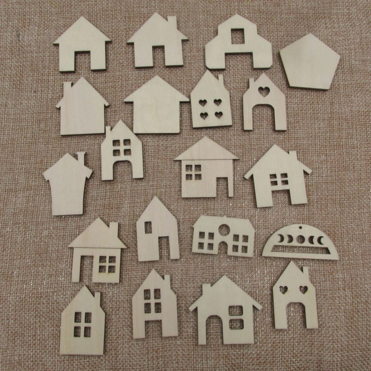 10pcs Wooden House Shaped Cutouts Embellishments Unfinished Wood Houses