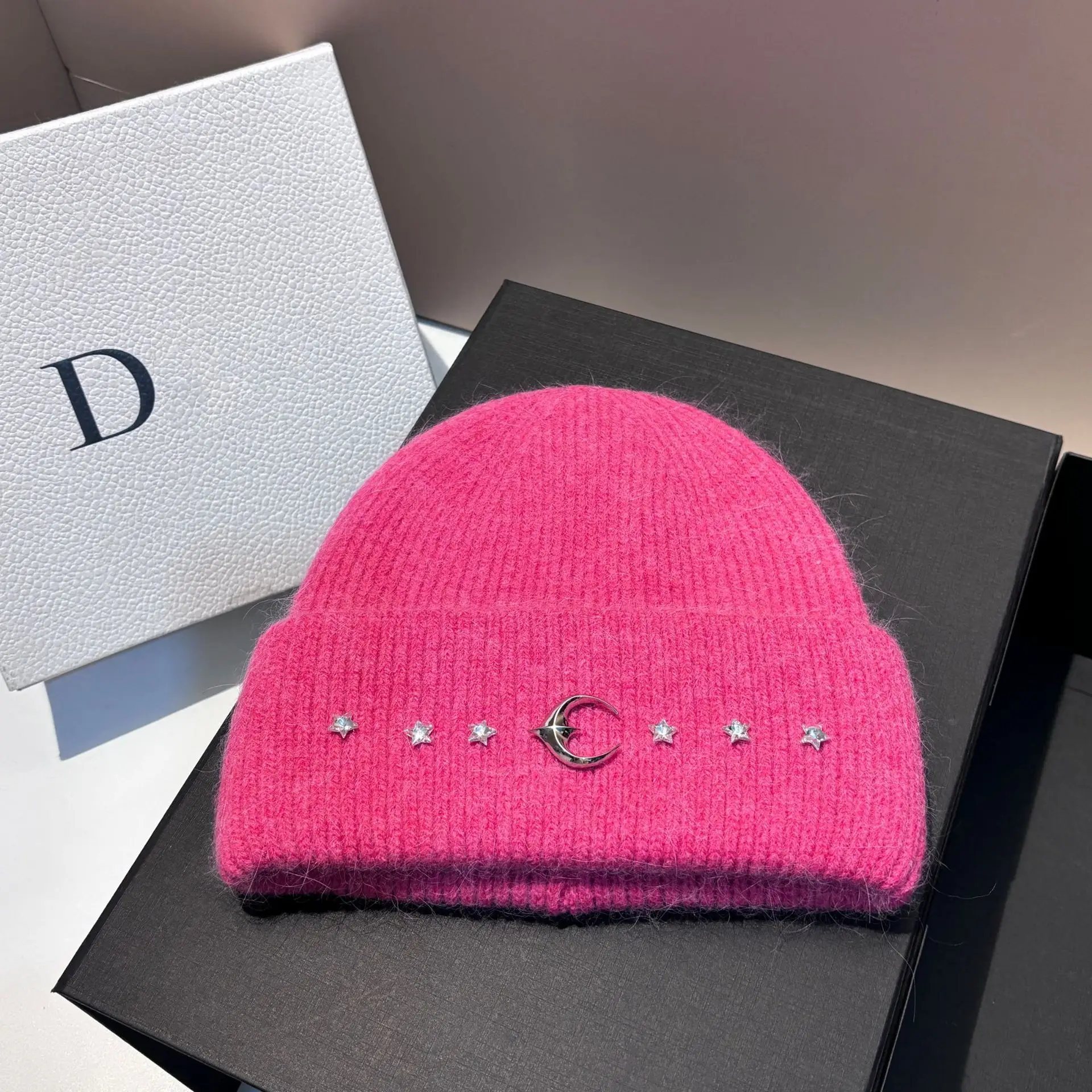 New Rabbit Fur Bifold Knit Hat Winter Warm Fashion Ear Protection Moon Beanie Outdoor Pullover Hat Women
_voghion.com