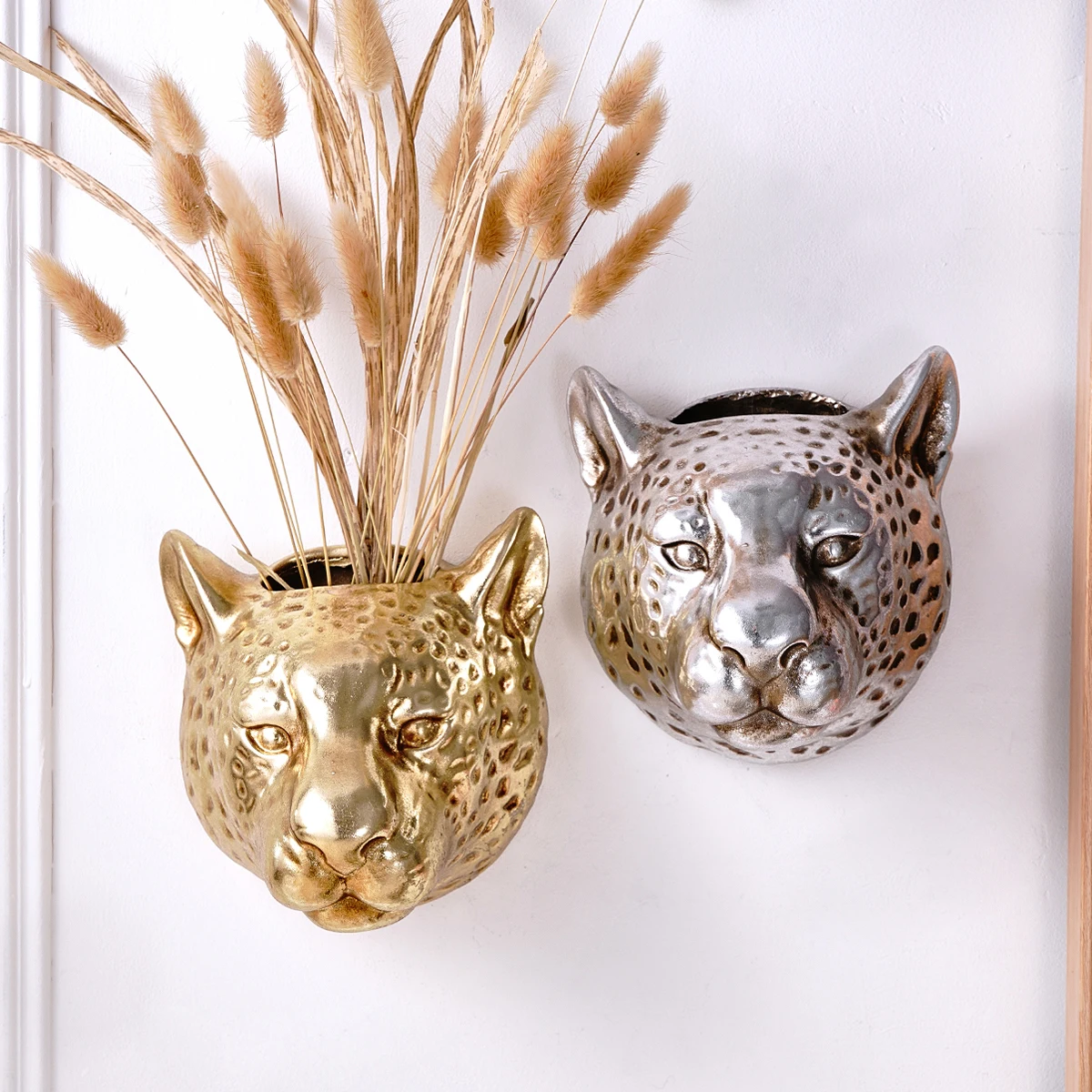 European Vintage Leopard Head Wall Hanging in Gold and Silver