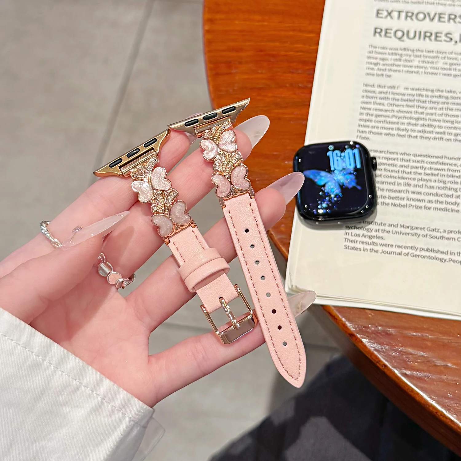 Chic Butterfly Leather Strap for Smartwatch - Cute and Stylish Girl's Accessory