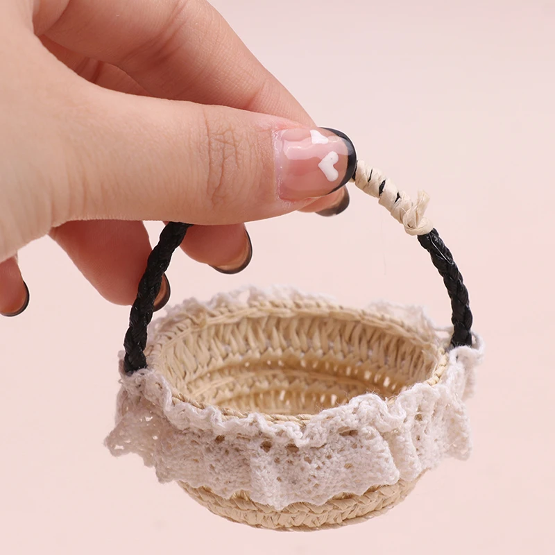 

New Arrival Dollhouse Hand-woven Lace Flower Baskets Mini Furniture Basket Dollhouse Picnic Basket Kids Pretend Play Toys