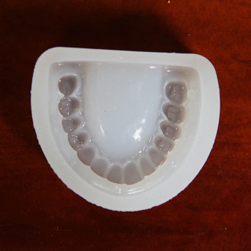 1 pezzo Stampo in silicone creativo a forma di piedi del bambino per produrre con resina portachiavi, ciondoli, orecchini gioielli fatti a mano, strumenti per resine epossidiche e UV | SHEIN ALIA