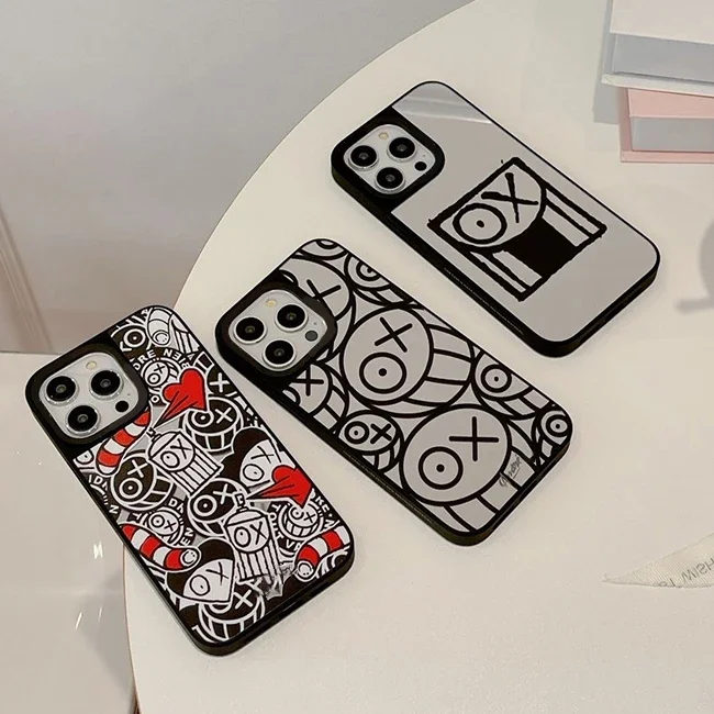 

Graffiti Face Black Border Mirror Surface MagSafe Phone Case Cover for iPhone 11 12 13 14 15 Pro Max Case