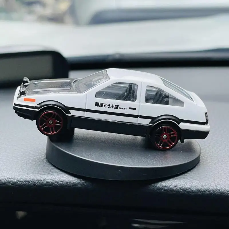 Initial D AE86 Fujiwara Racing Car Model Drift Car Model Statue Adornments Auto Center Console Dashboard Ornament Gifts