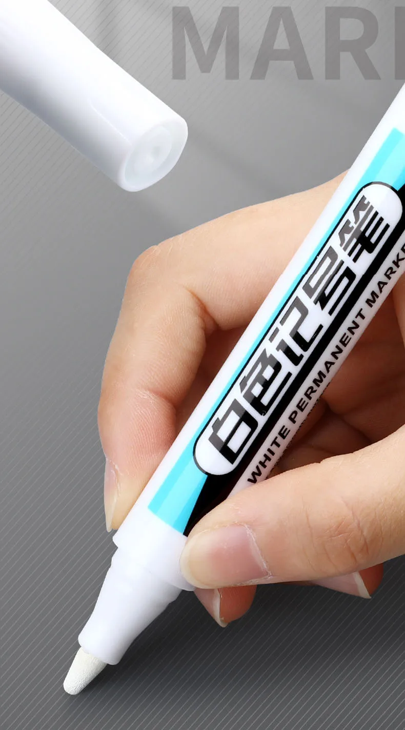 White Marker Pen close-up