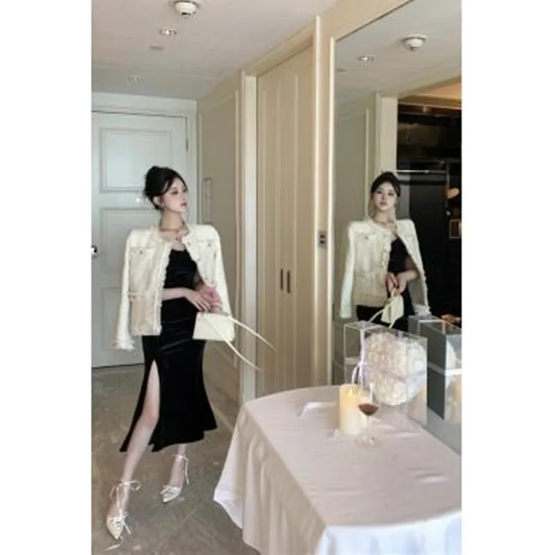 Autumn New French temperament Small Fragrance Short Coat Women's Long sleeve O- neck  Fashion  Elegant Chic Outwear Coat Casacos