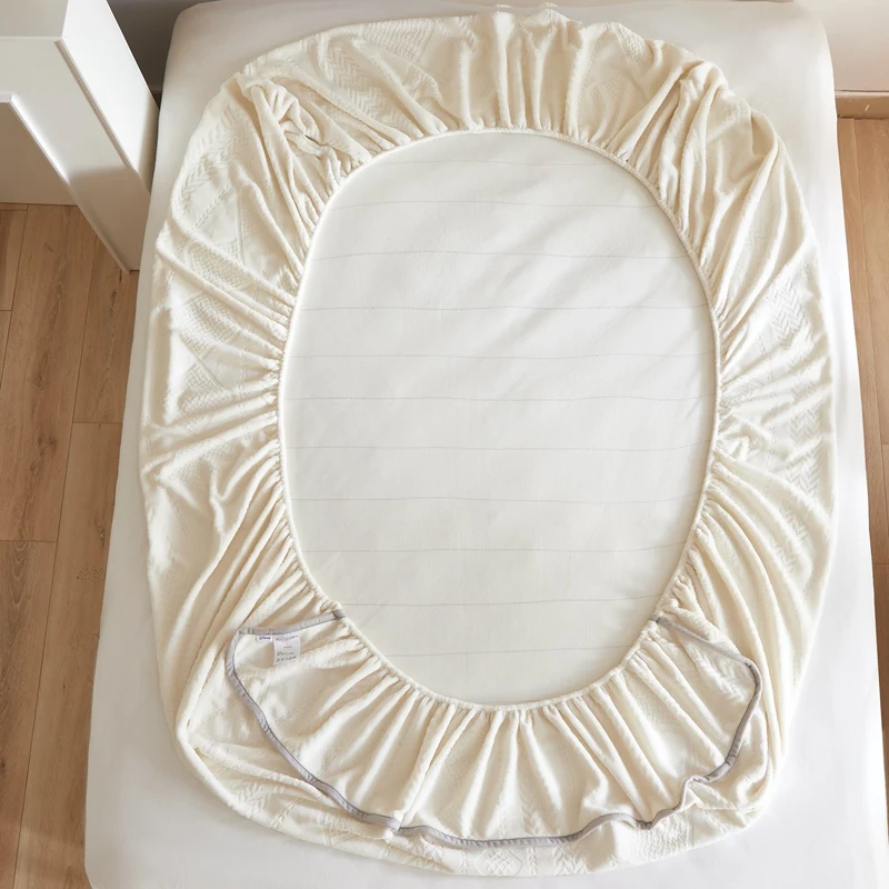 Warm Milk Velvet Bed Sheet Style Thick Comfort Mattress Cover Single Queen King Size Elastic Band Fixed Mattress Protector Decor 5