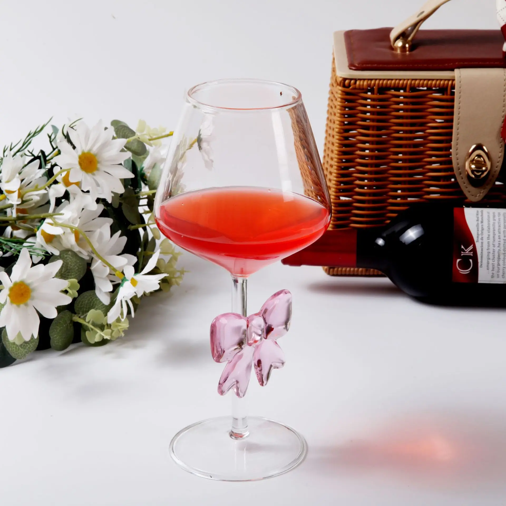 Glass Drinkware 1 Piece 20oz 590ml Creative Large Capacity Red Wine Glasses Cup with Pink Bow Stem Goblet Cup For Wedding Party Girls