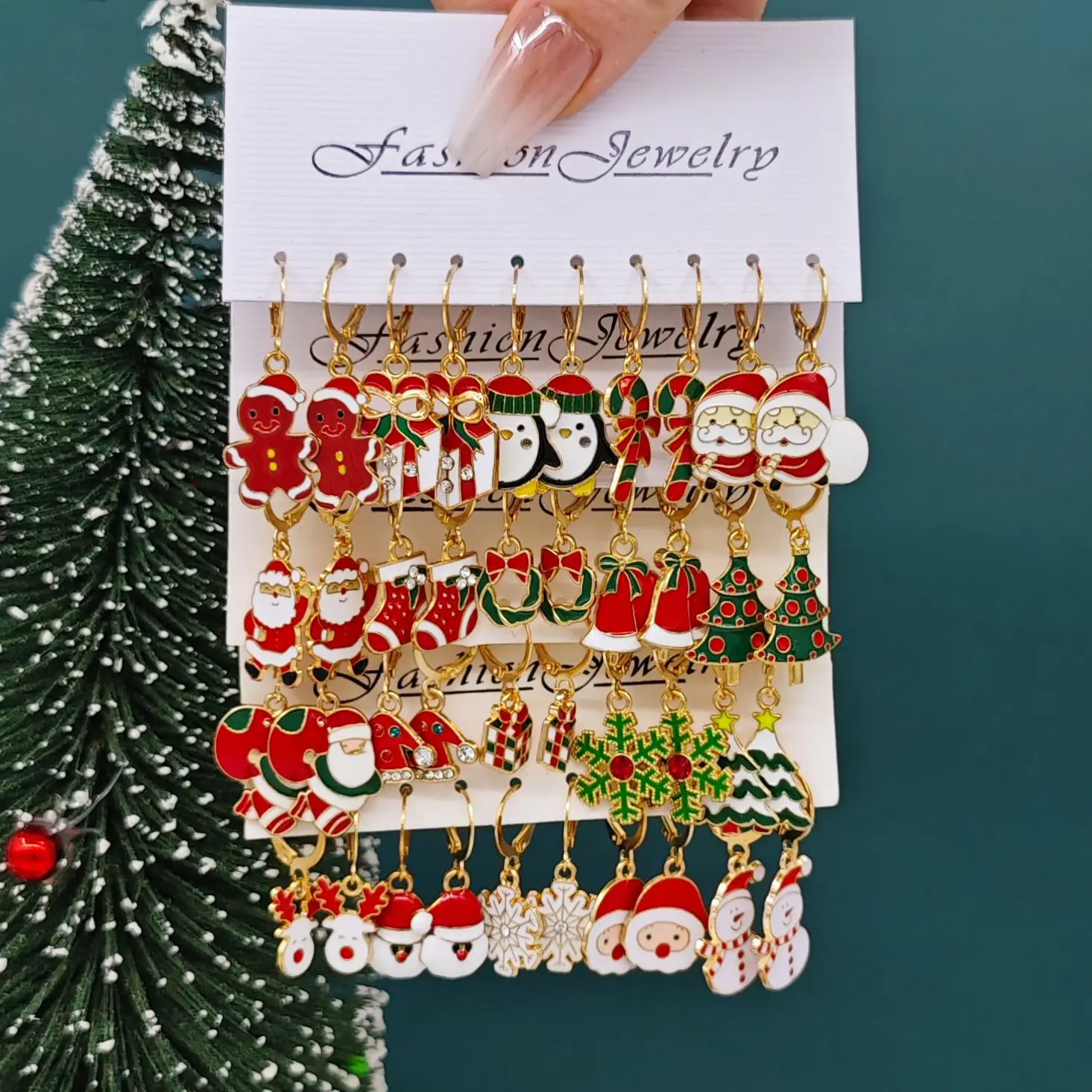 5 Pairs/Set Clip Earring for Women Xmas Tree Snowflake Crutch Santa Claus Ear Clip Girls Christmas Party Jewelry Gift chain ear clips