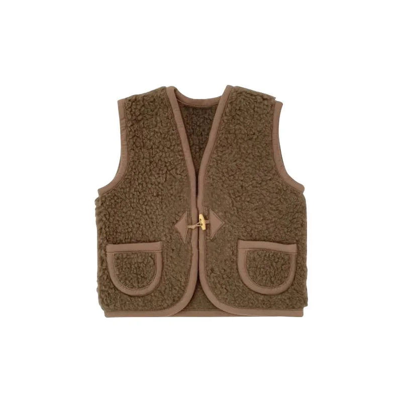 Autumn Winter Ins Baby Girls Vest Sleeveless V Collar Berber Fleece Pockets Cotton Newborn Girls Cardigan Infant Tops