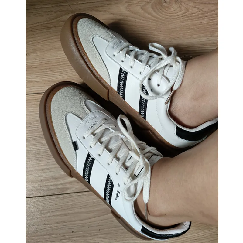 New Luxury Shoes for Woman Classic Sneakers Women Leather Retro Low Cut Lace -up Casual Women Sneakers Plus Size 44