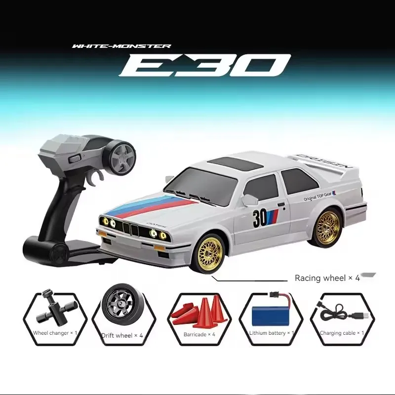 Gros plan sur les roues et la suspension de la Voiture RC Stunt Car 4WD 2.4GHz avec Gyroscope - DC777A.