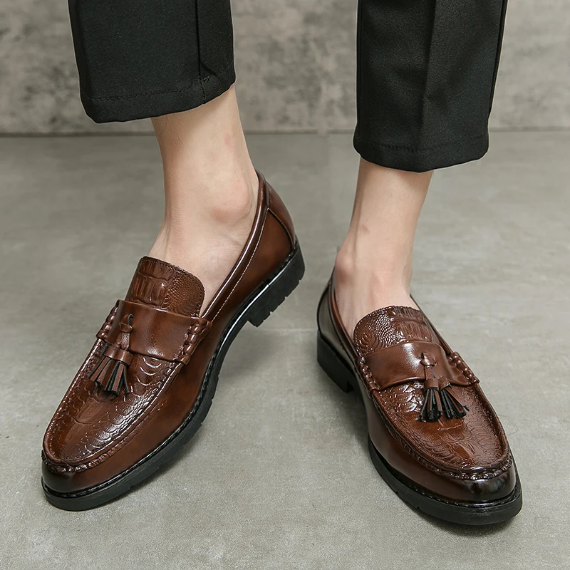 Wedding Leather Shoes for Men Slip On Loafers Tassels Leather Men&rsquo;s Dress Shoes Business Male British Style Formal leather shoes