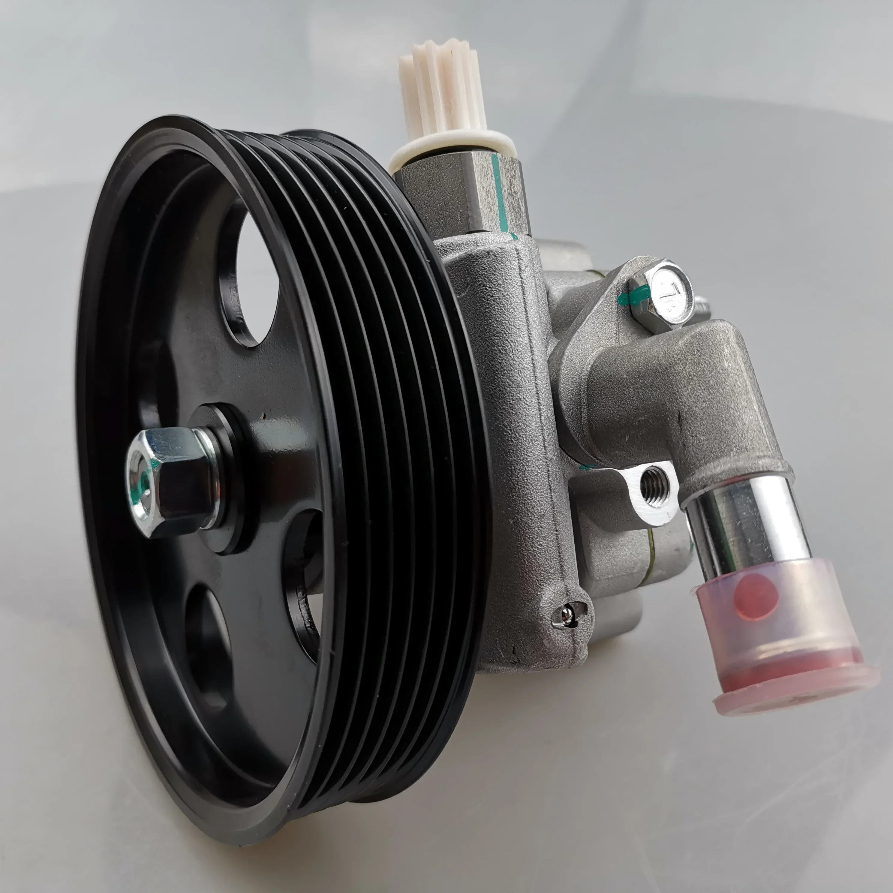C00099406/C00441339 Power Steering Pump SAIC MAXUS T60 6PK Original Steering Pump for Trucks