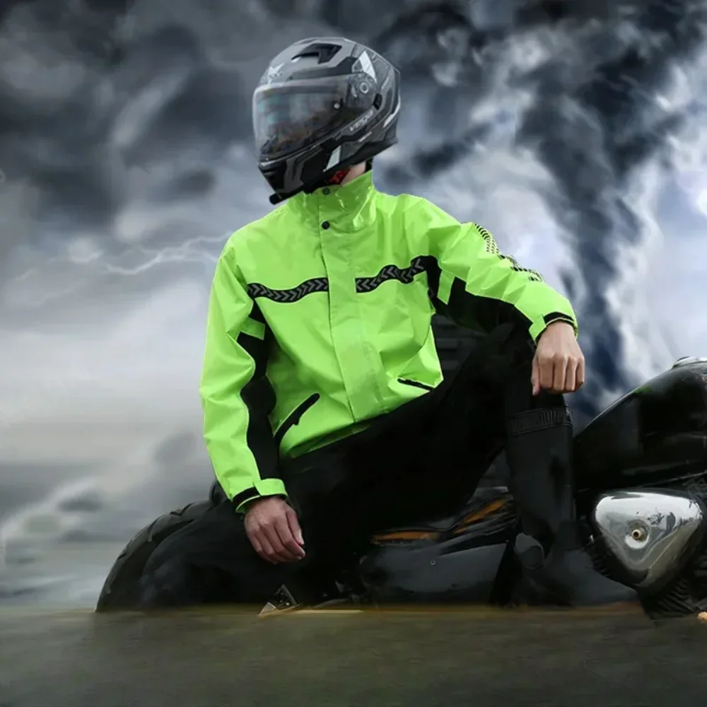 Motorcycle Riders Durable Lightweight Waterproof Cycling Suit Windproof Raincoat and Pants Set