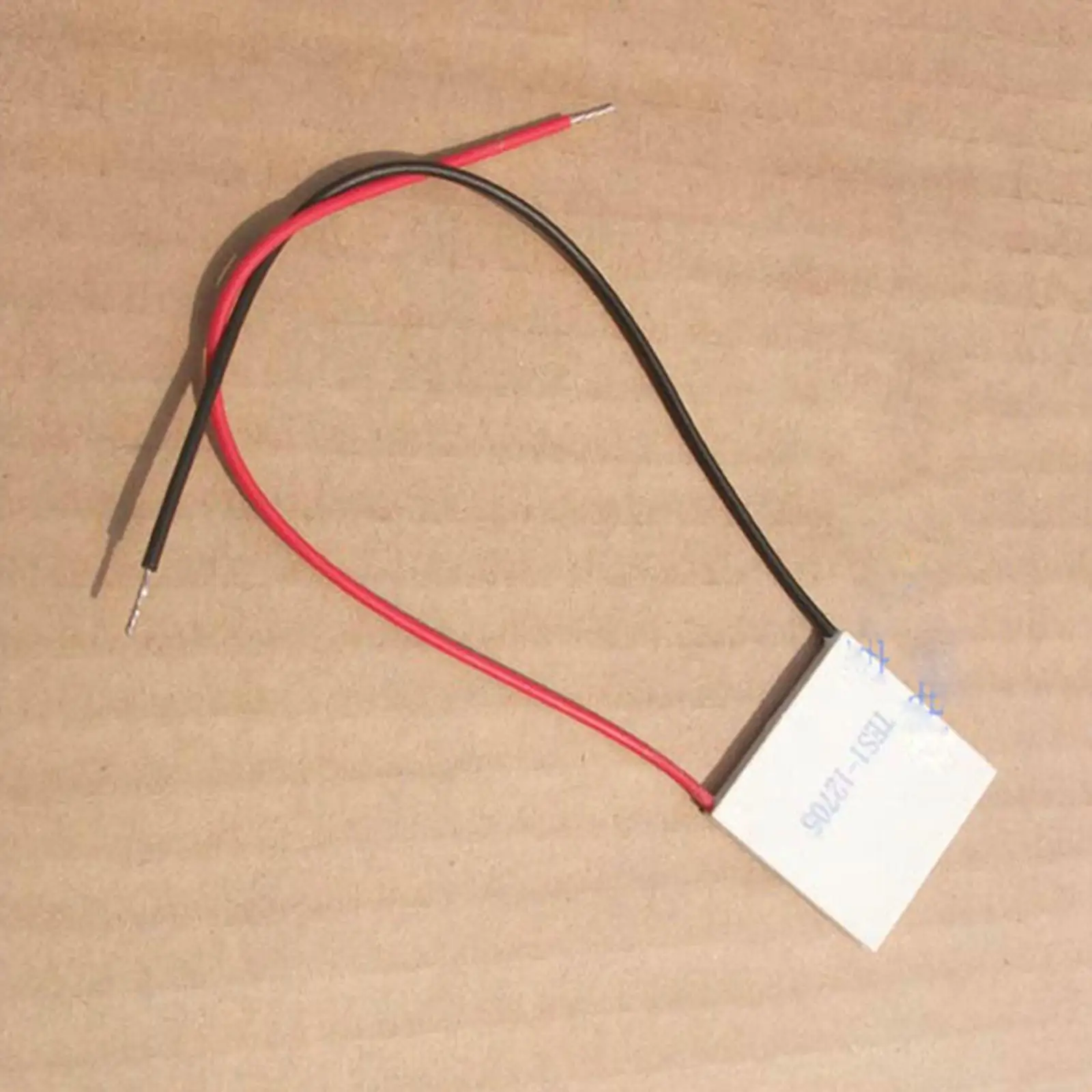 30x30x3.2mm 5A 15V 43W TES1-12705 Thermoelectric Cooler Peltier Heatsink