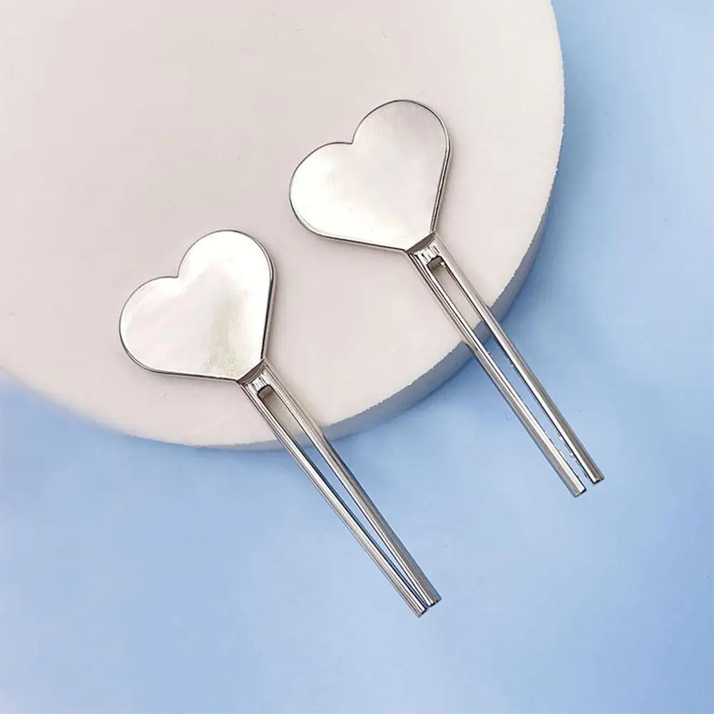 Heart-shaped Toothpaste Tube Squeezer Manual Metal Toothpaste Squeezer Bathroom Supplies Tooth Cleaning Accessories 3