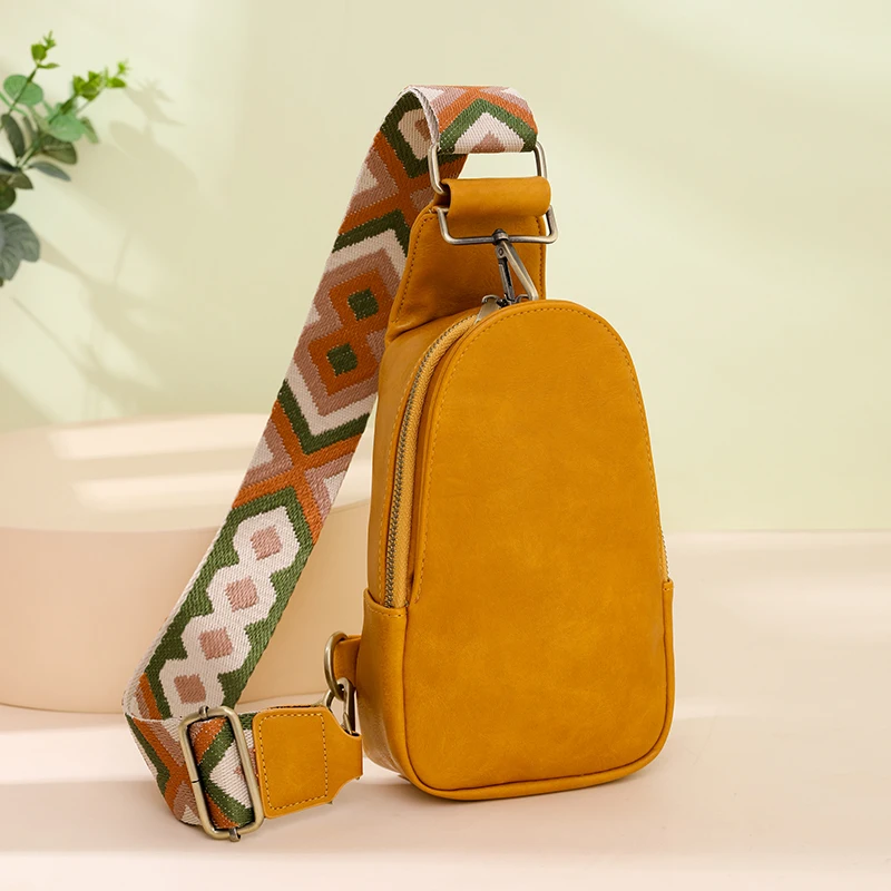 Fashionable women's crossbody bag - a fashionable crossbody chest bag with adjustable shoulder straps, zipper closure, suitable