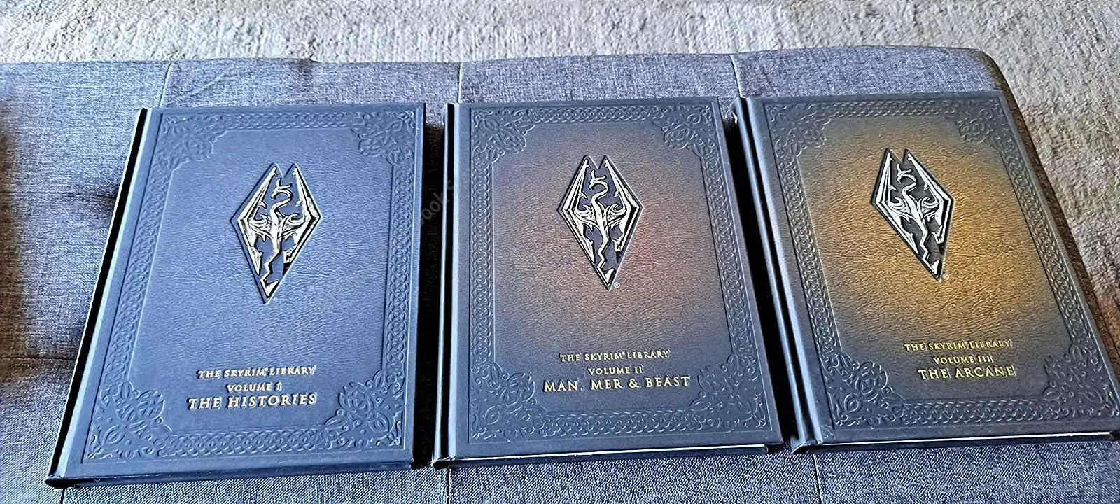 The Skyrim Library - Volumes I II & III (Box Set) ,English Version