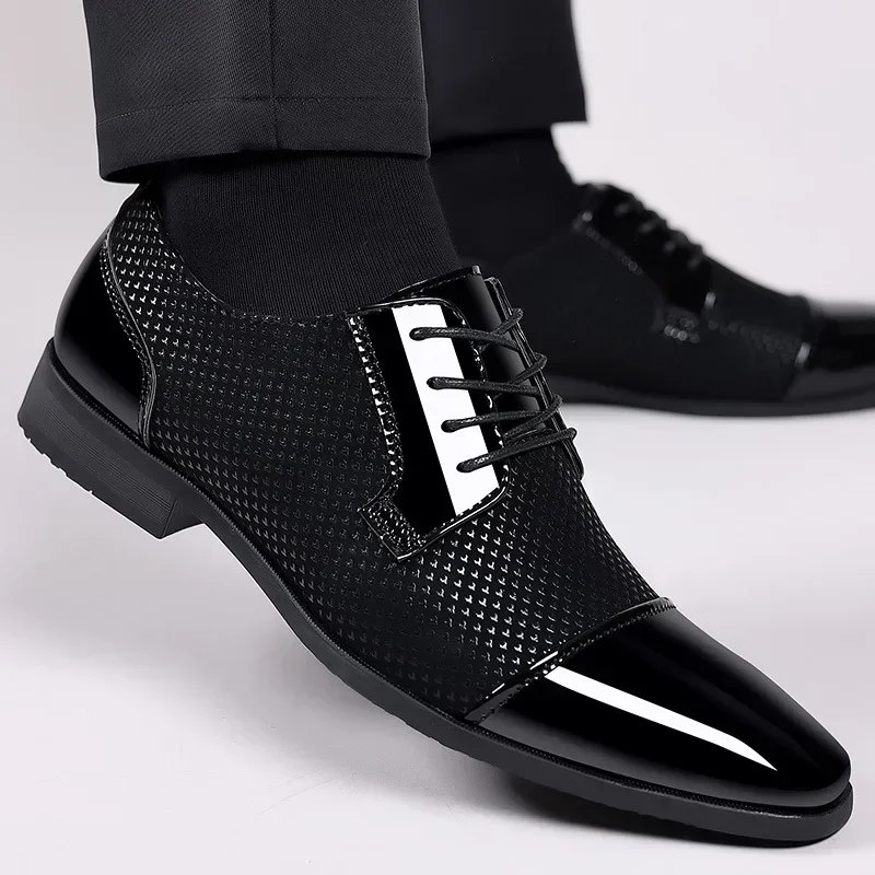 

2023 New Trending Classic Men Dress Shoes for Men Oxfords Patent Leather Shoes Lace Up Formal Black Leather Wedding Party Shoes