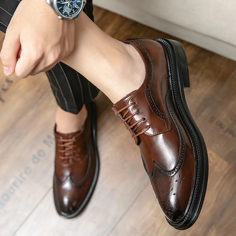 

Мужские повседневные туфли Brock, оксфорды в стиле ретро из крокодиловой кожи, мужская формальная модная мужская обувь на шнуровке с резьбой на весну/осень