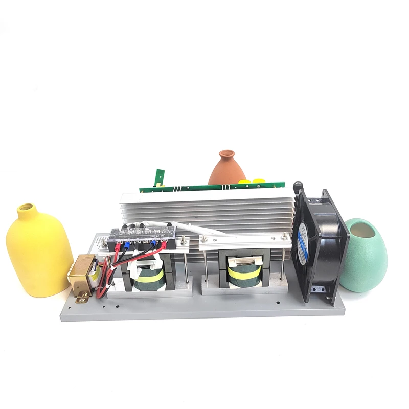 

28KHZ 2000W Ultrasonic Transducer Driver Circuit With 34PCS 60W Oscillator For Cleaning Industry
