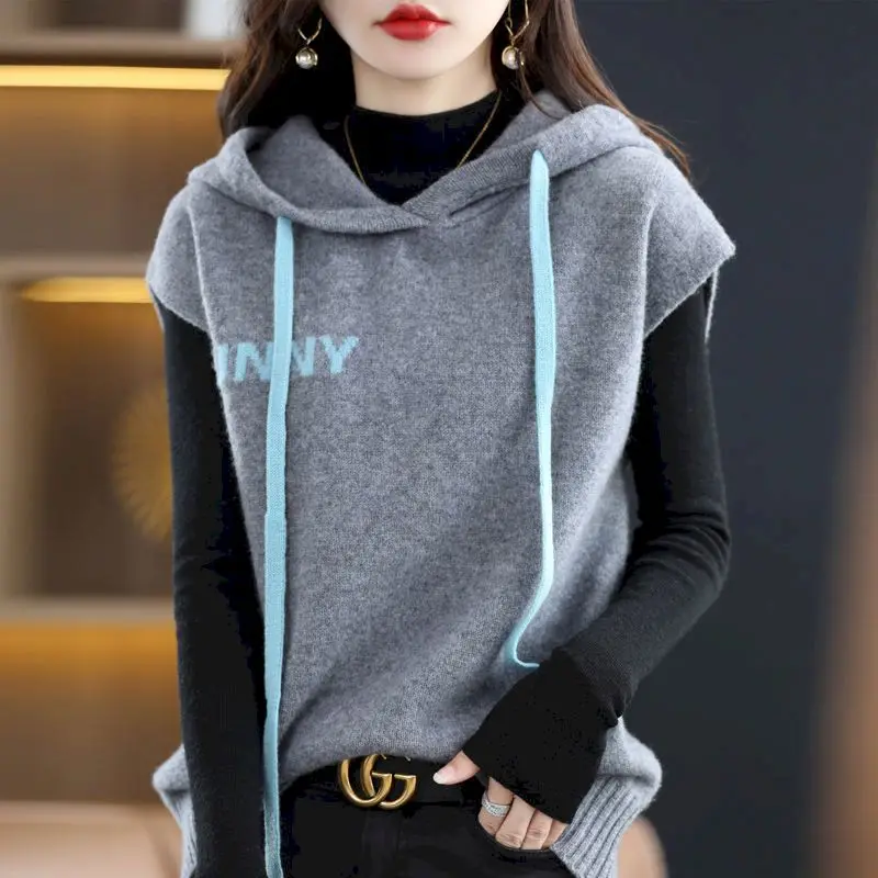 

Fashion Hooded Knitted Vest Women Autumn Winter Trend Sleeveless Waistcoat Casual Loose Hoodie Vintage Sweater Woman Y2k Clothes