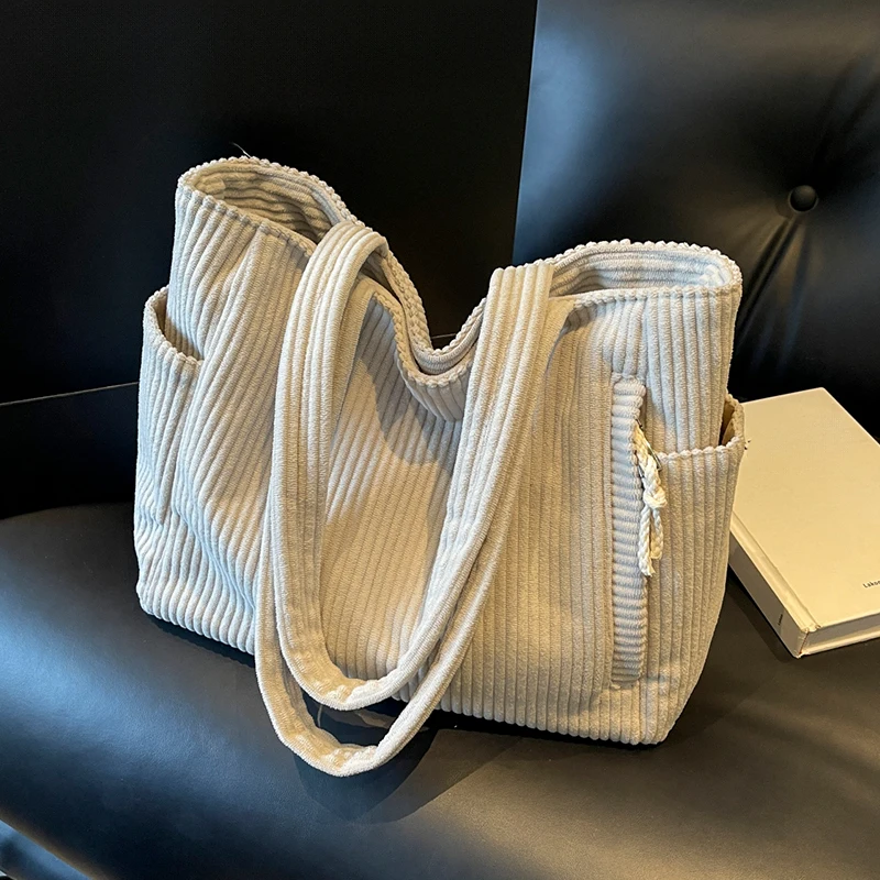 Ladies' large capacity multi pocket tote bag, reasonably divided, vintage classic tote bag, suitable for daily commuting, vacati