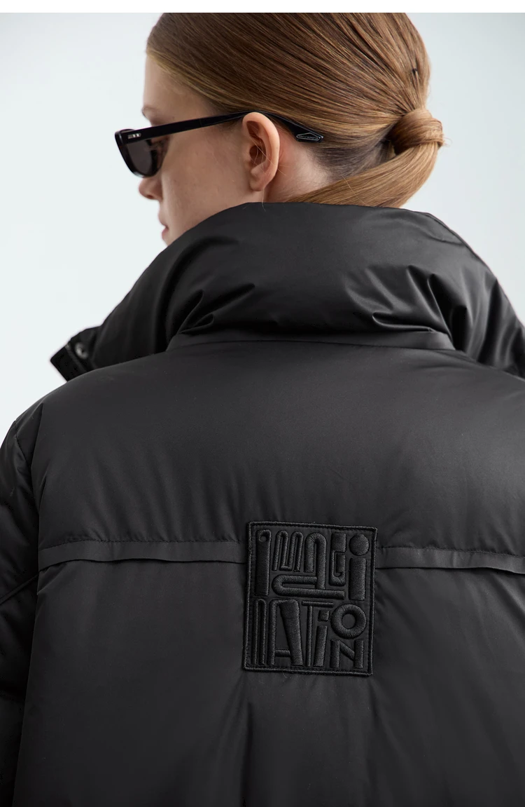 Amii 2024 Winter New Women's Velcro Loose Coat Top Warm Stand-up Collar Letter Embroidered Seal Zipper Down Jacket 12444103