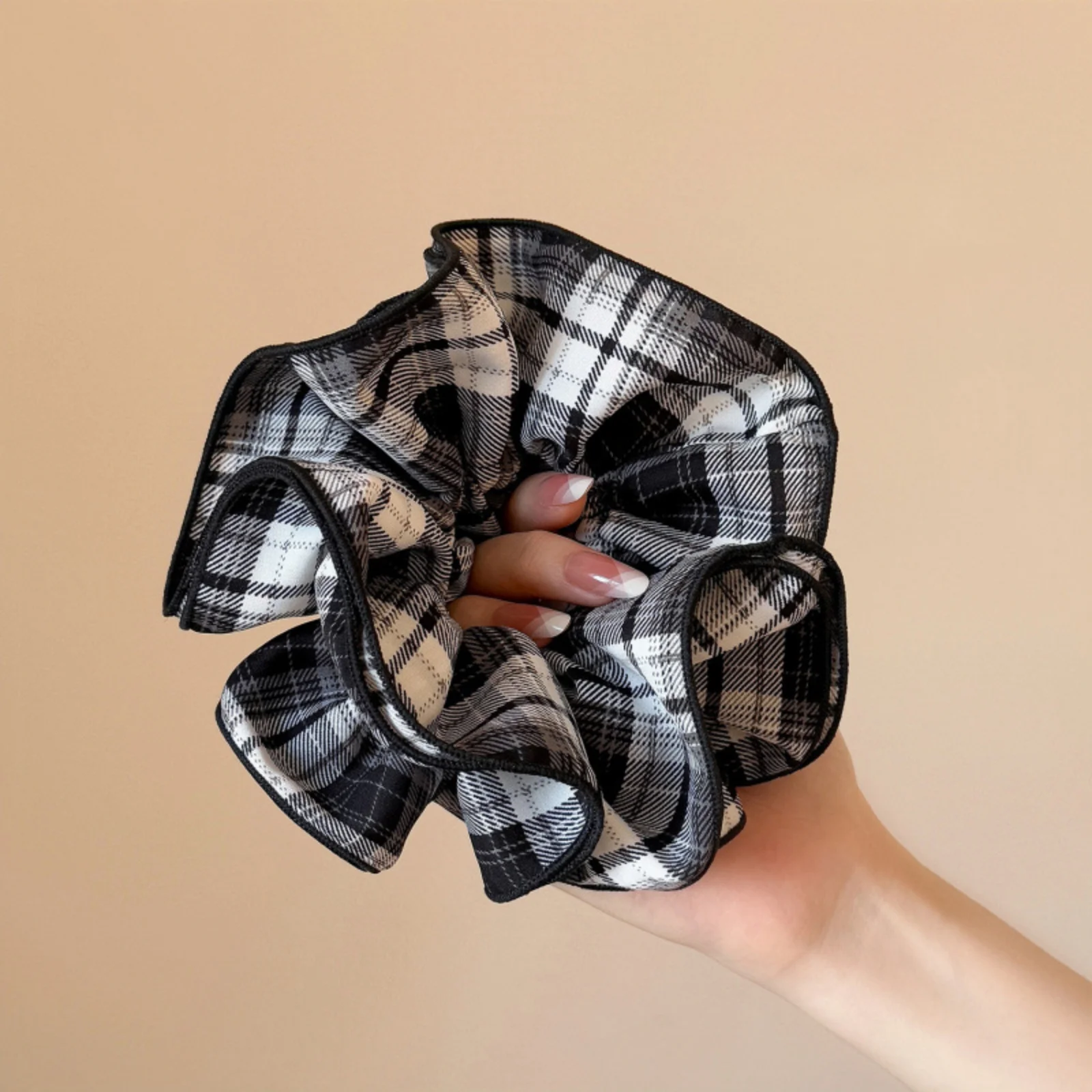 1PC  Black and White Plaid Ruffled Scrunchie, Fashionable Hair Accessory for Women, Cute Hair Tie for Daily Wear