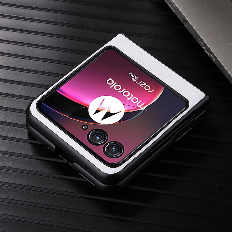 Luxurious Carbon Fiber Slim PU Leather Phone Case - Premium Book Cover for Motorola Razr 40 Ultra