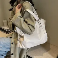 Sac à main fourre-tout décontracté pour femme, grande capacité, en cuir souple, pour ordinateur portable, sac bandoulière noir spacieux format A4 4